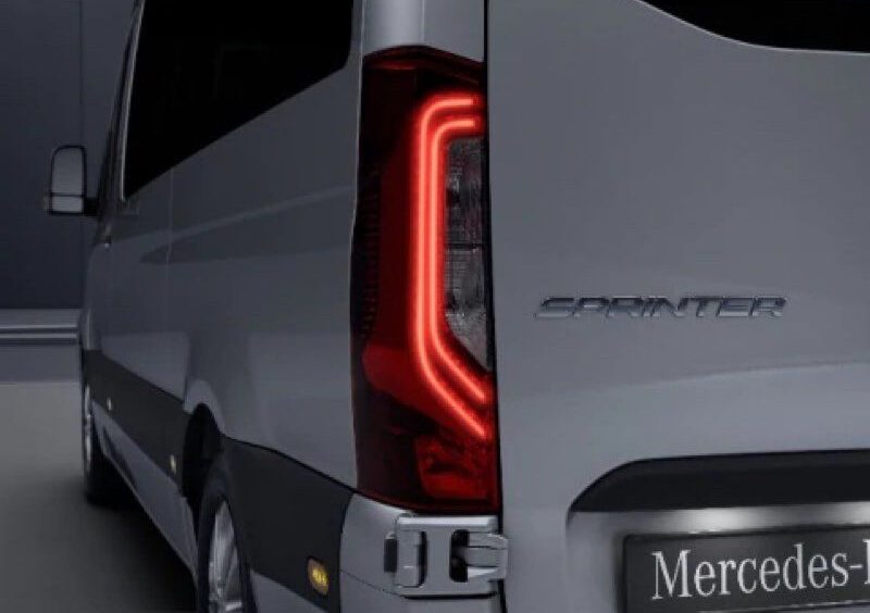 Feux Arrière Led Générique Droite Mercedes Sprinter 910 2018 