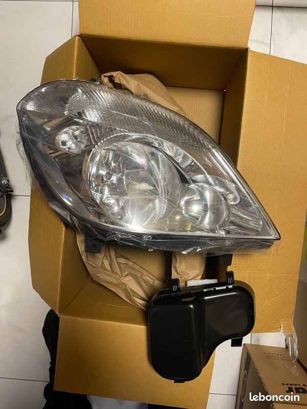 Phare Avant Droite Mercedes Sprinter 906 2005 13